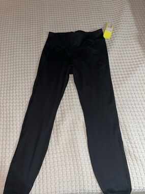 all in motion Black High-Rise Performance Leggings